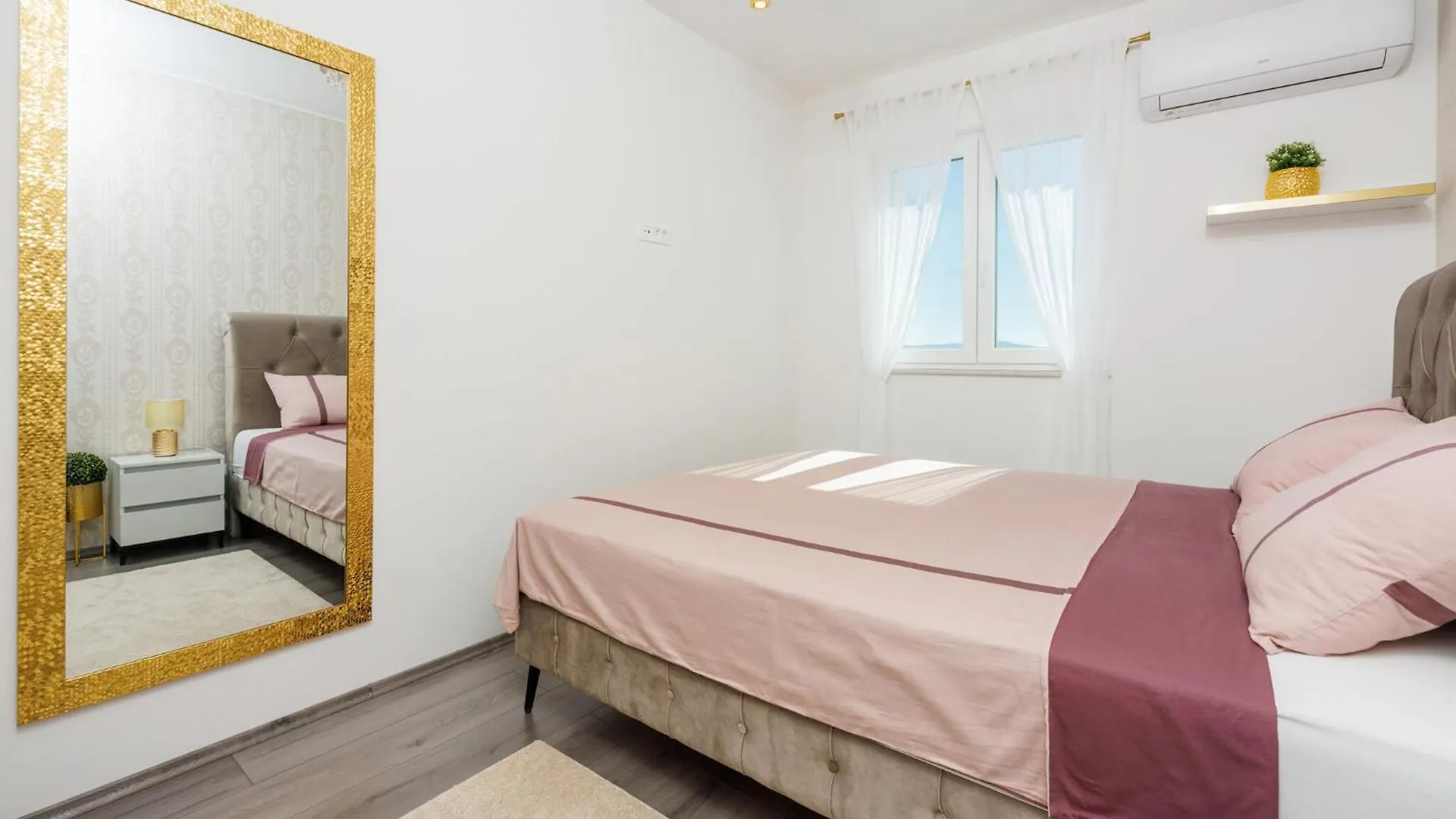 Filip Apartment Crikvenica 0*,  Croatia